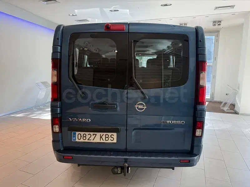 Usado Opel Vivaro 125 CV (91 kW) 2017 Azul Monovolumen