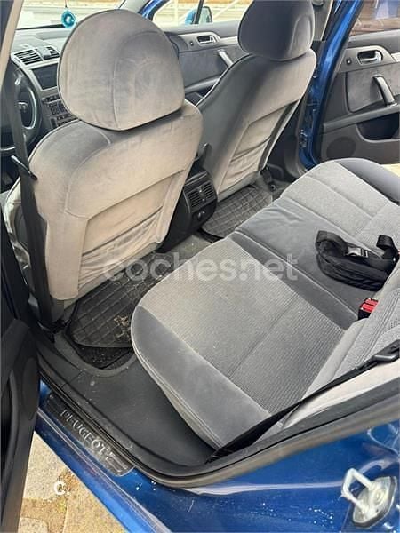 Usado Peugeot 407 Sport 136 CV (100 kW) 2004 Azul Berlina