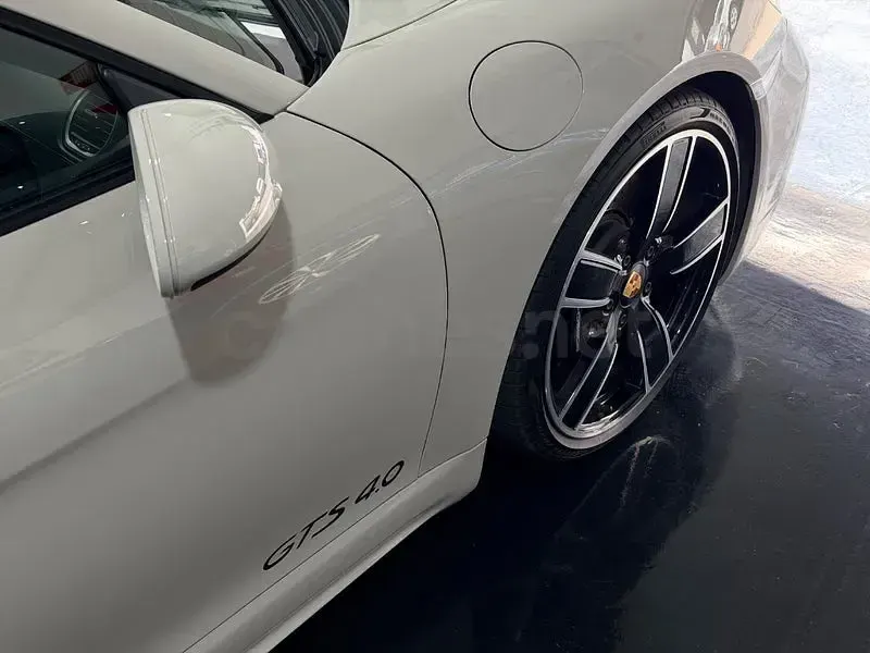 Usado Porsche 718 400 CV (294 kW) 2023 Gris / plata Coupe