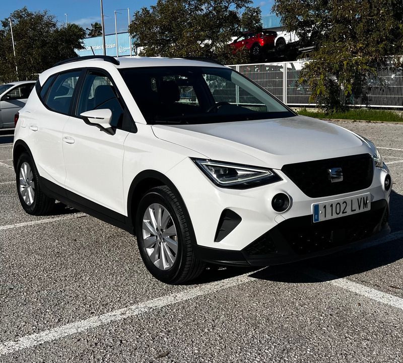 Usado 2019 Seat Arona SUV | 17.900 € - Imagen 1/4