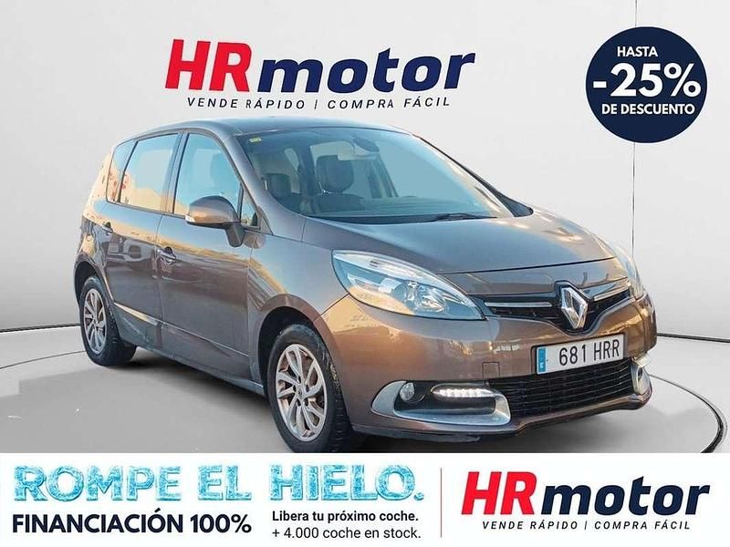 Usado Renault Scénic III Dynamique 110 CV (80 kW) 2013 Marrón Monovolumen