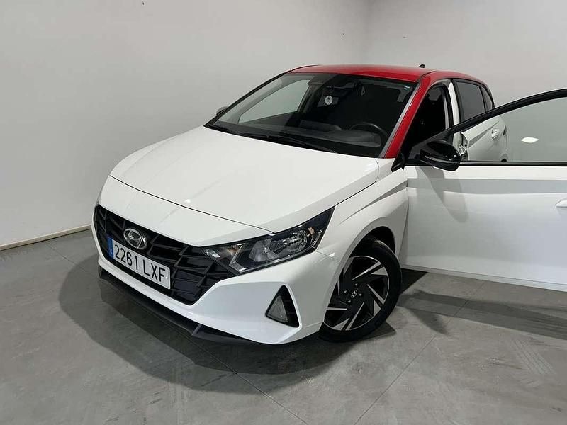 Begagnad Hyundai i20 84 HK (61 kW) 2022 Vit Halvkombi
