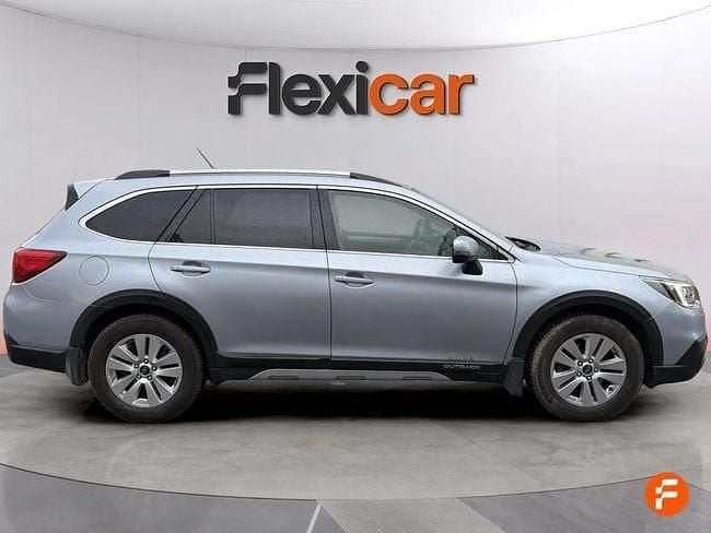 Usado Subaru Outback 150 CV (110 kW) 2017 Gris Familiar
