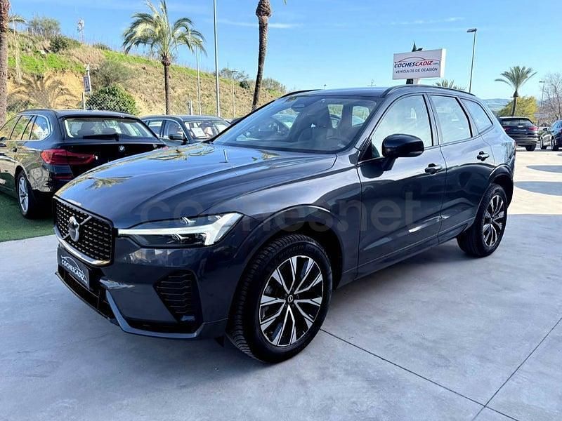 Usado Volvo XC60 Plus 197 CV (144 kW) 2022 Gris / plata SUV