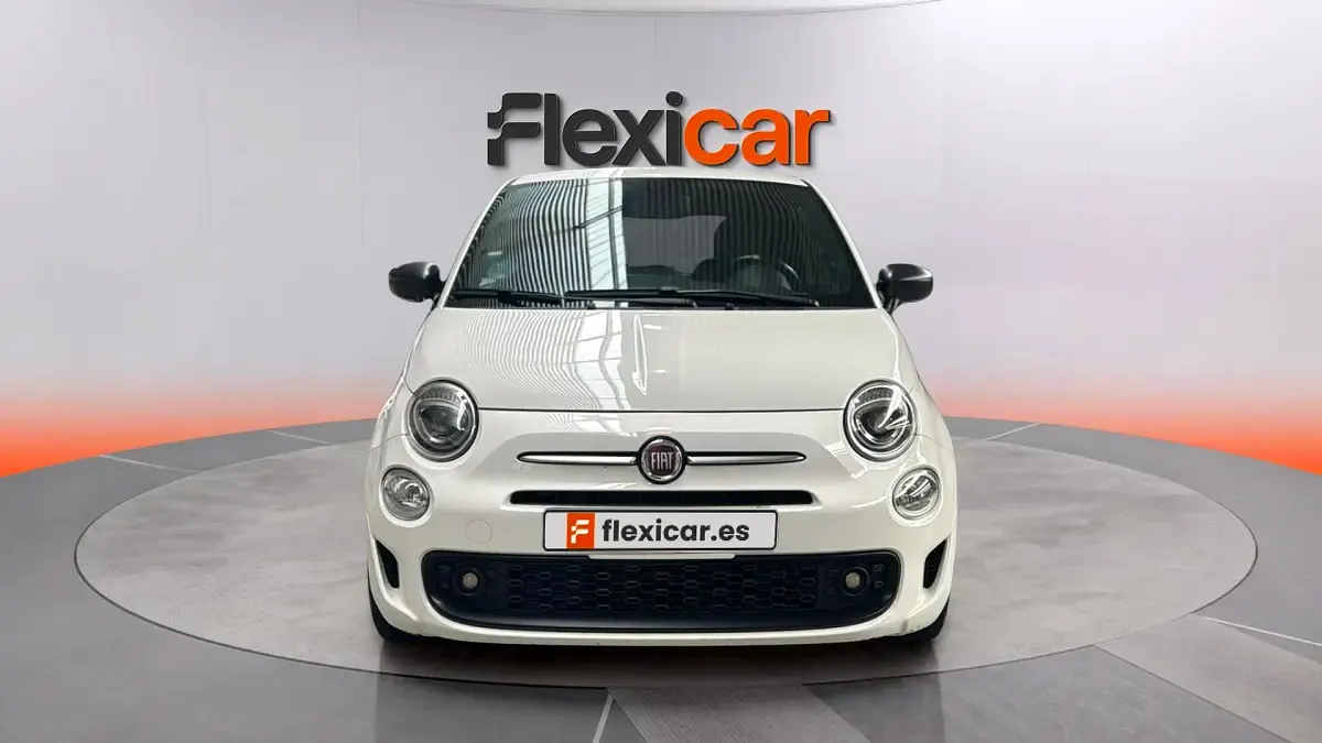 Usado Fiat 500 Club 71 CV (52 kW) 2022 Blanco Berlina