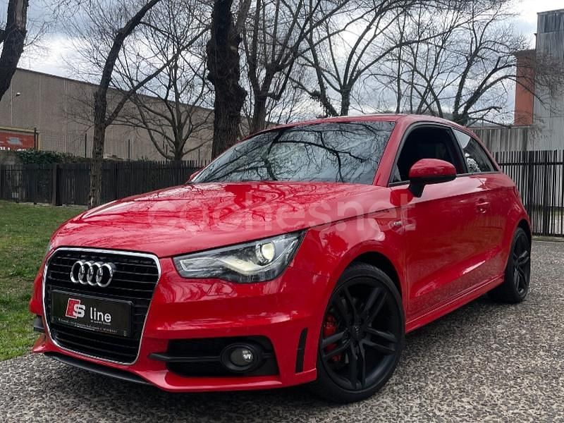 Usado Audi A1 Attraction 122 CV (89 kW) 2011 Rojo Utilitario