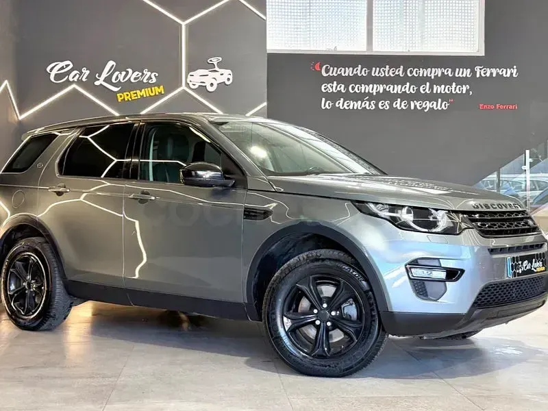 Usado Land Rover Discovery Sport HSE Luxury 150 CV (110 kW) 2017 Gris / plata SUV