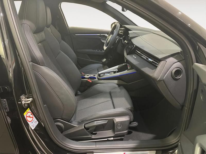 Usado Audi A3 Sportback e-tron S-Line 204 CV (150 kW) 2025 Negro Utilitario