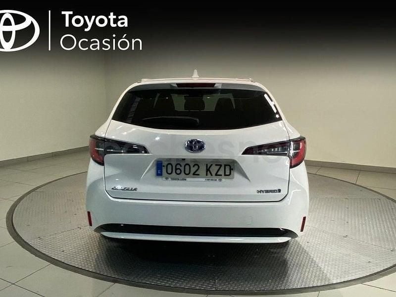 Usado Toyota Corolla Active 122 CV (89 kW) 2019 Blanco Familiar