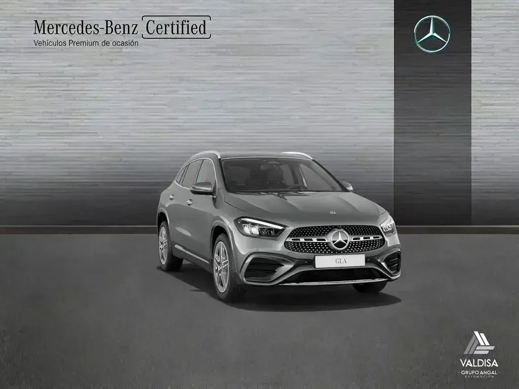 Usado Mercedes GLA250 218 CV (160 kW) 2025 Gris SUV