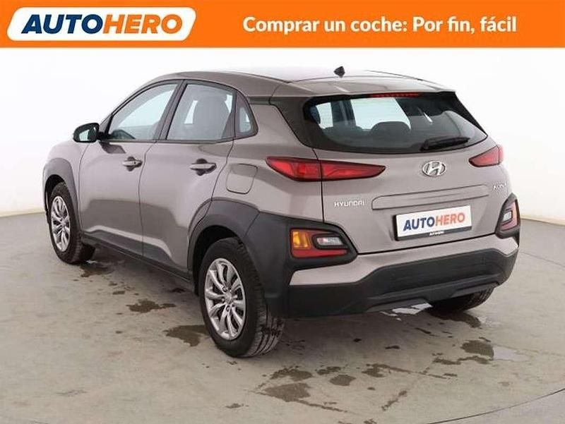 Usado Hyundai Kona 120 CV (88 kW) 2017 Gris SUV