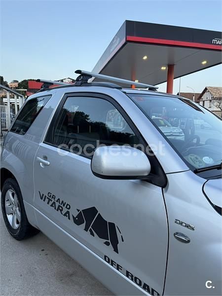 Usado Suzuki Grand Vitara 129 CV (94 kW) 2009 Gris / plata SUV