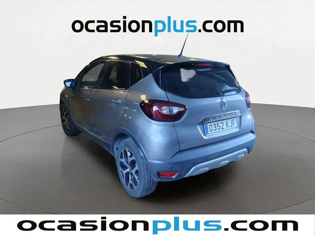 Usado Renault Captur Zen 90 CV (66 kW) 2018 Gris SUV