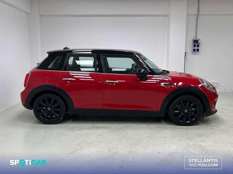 Usado Mini Cooper Clubman 136 CV (100 kW) 2019 Negro Familiar