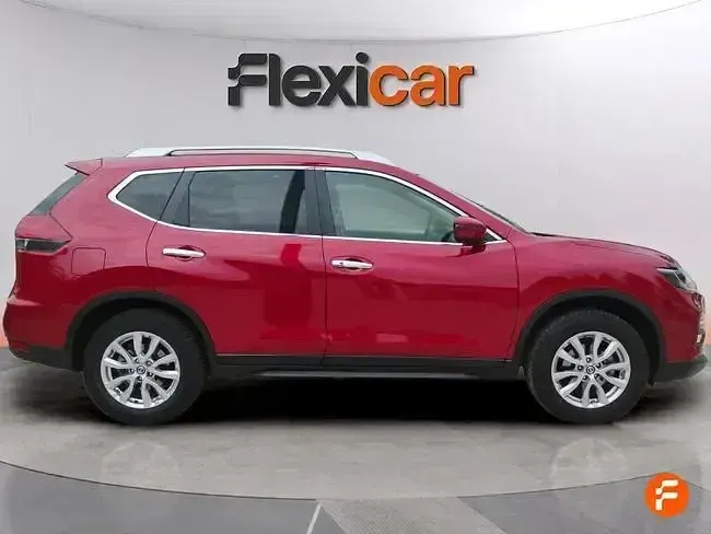 Używany Nissan X-Trail Visia 160 KM (117 kW) 2021 Czerwony SUV