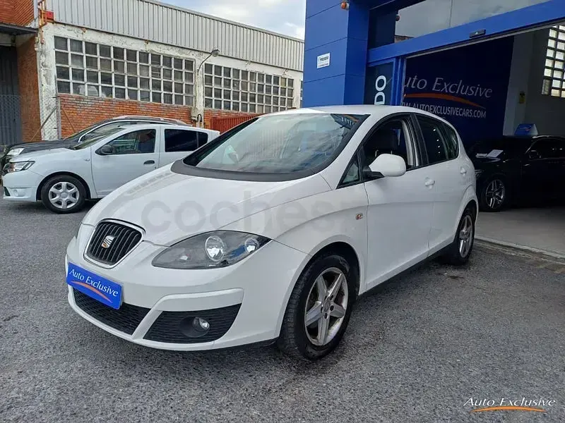 Usado Seat Altea Style 105 CV (77 kW) 2011 Blanco Monovolumen
