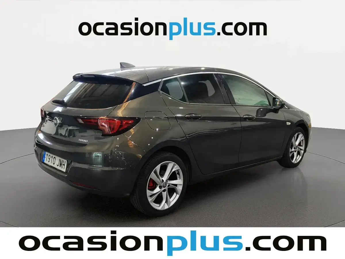 Usado Opel Astra Dynamic 125 CV (91 kW) 2016 Gris Utilitario