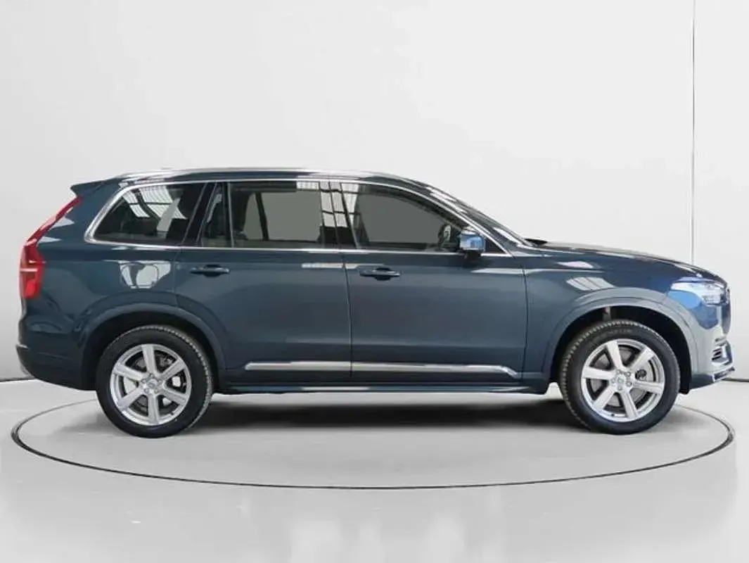 Usado Volvo XC90 Core 455 CV (334 kW) 2022 Azul SUV