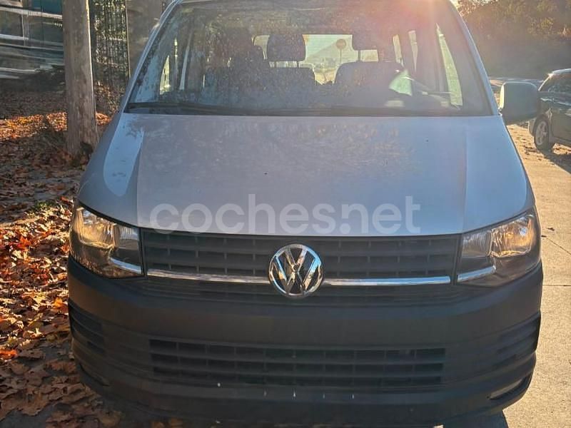 Usado VW Caravelle 114 CV (83 kW) 2019 Gris / plata Monovolumen