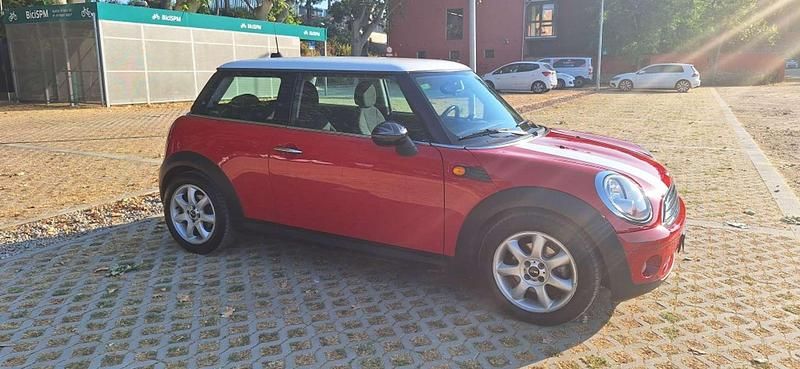 Usado Mini Cooper 120 CV (88 kW) 2007 Rojo Utilitario