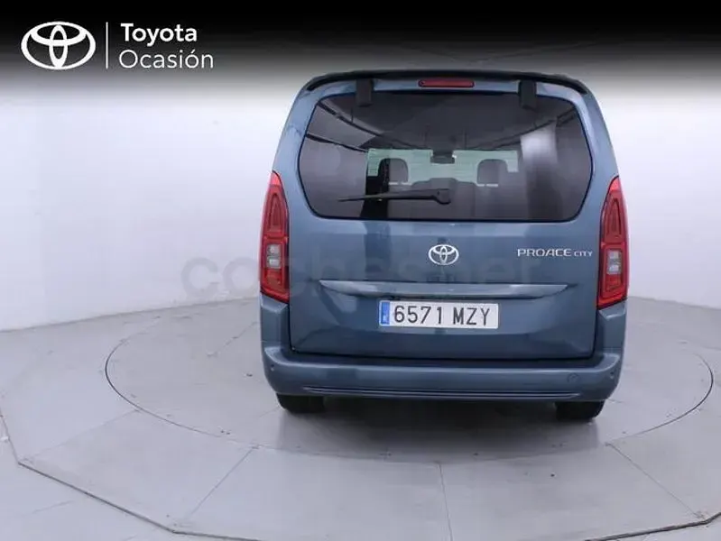 Usado Toyota Proace Verso Active 131 CV (96 kW) 2025 Azul Familiar