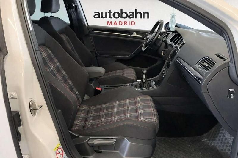Usado VW Golf VII GTI 230 CV (169 kW) 2014 Blanco Utilitario