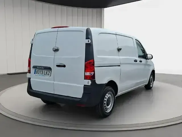 Usado Mercedes Vito 102 CV (75 kW) 2020 Blanco Van