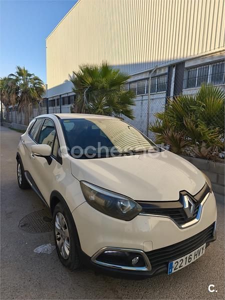 Beige Usado 2014 Renault Captur Intens SUV | 8000 € (Buen precio) - Imagen 1/4