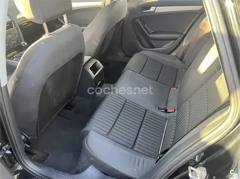 Usado Audi A4 160 CV (117 kW) 2009 Negro Berlina
