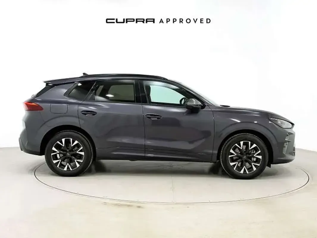 Usado Cupra Terramar 204 CV (150 kW) 2025 Burdeos SUV