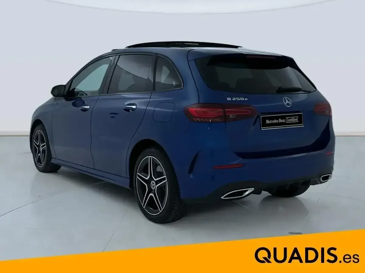 Usado Mercedes B250e 218 CV (160 kW) 2025 Azul Monovolumen