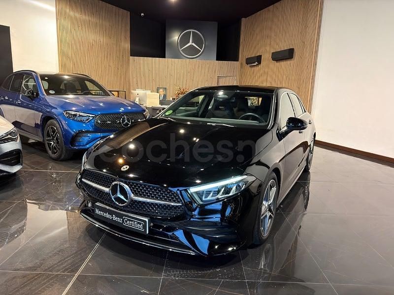 Usado Mercedes A180 Advanced 116 CV (85 kW) 2024 Negro Berlina