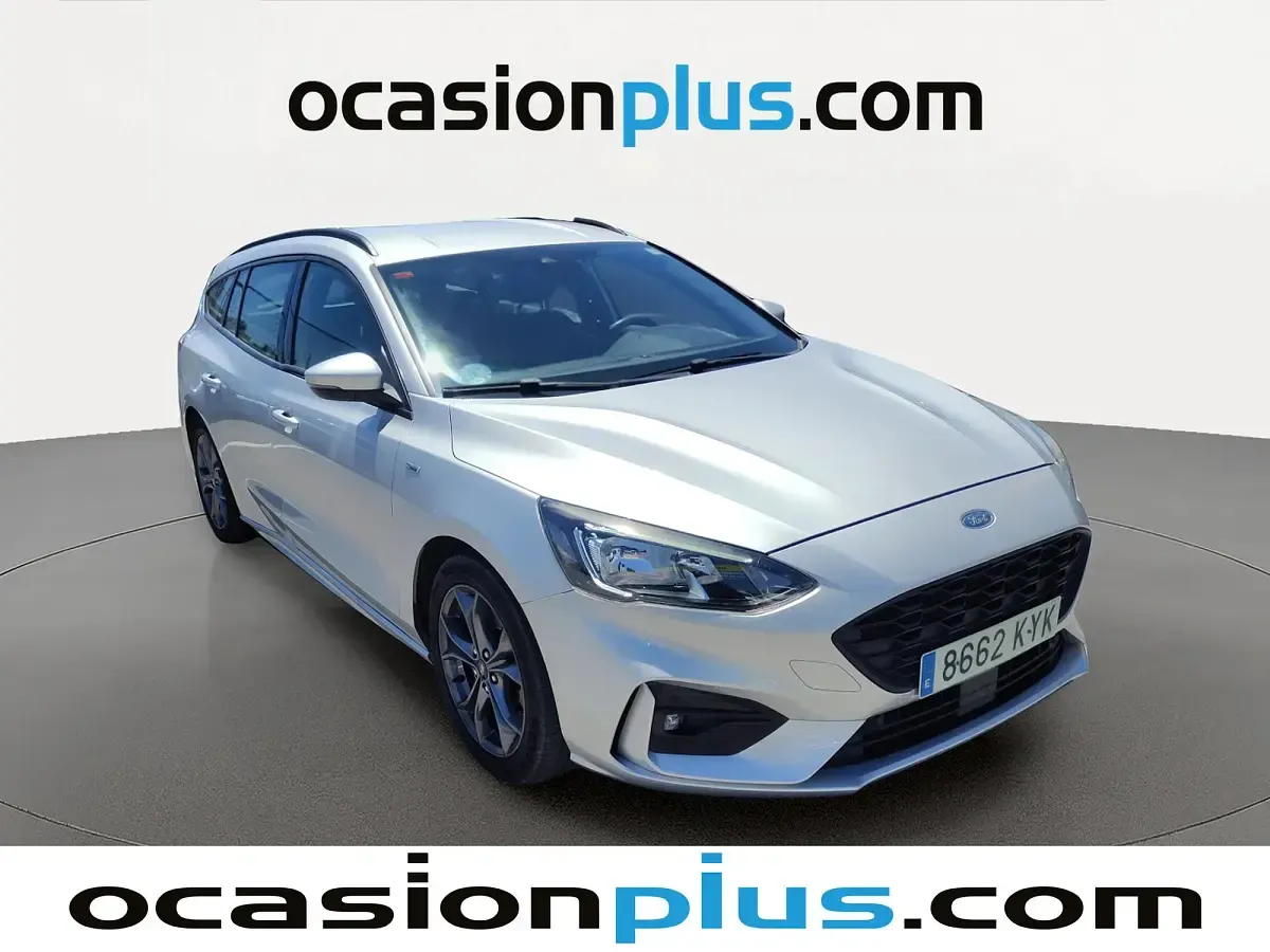 Usado Ford Focus ST-Line 125 CV (91 kW) 2019 Gris plata Utilitario