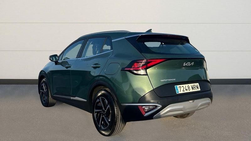 Usado Kia Sportage 150 CV (110 kW) 2024 Verde SUV