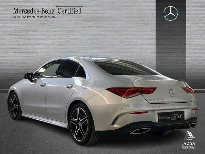 Usado Mercedes CLA220 AMG line 190 CV (139 kW) 2022 Gris / plata Berlina