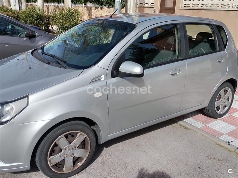 Usado Chevrolet Aveo LT 86 CV (63 kW) 2012 Blanco Berlina