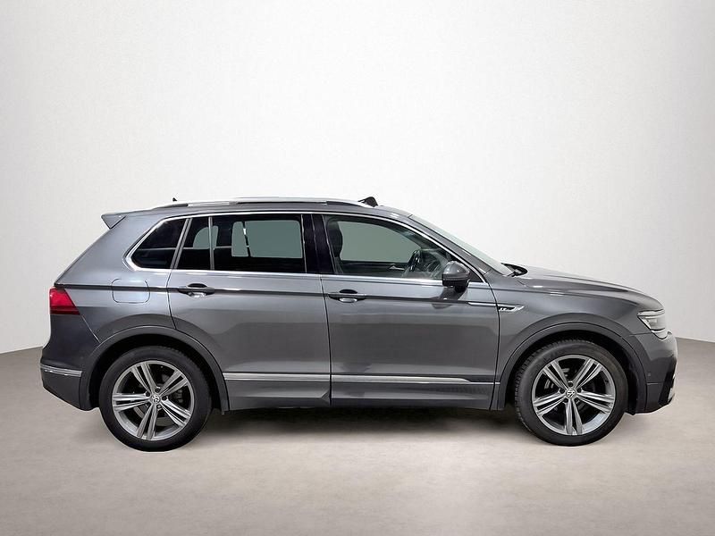 Usado VW Tiguan Sportline 150 CV (110 kW) 2020 Gris SUV