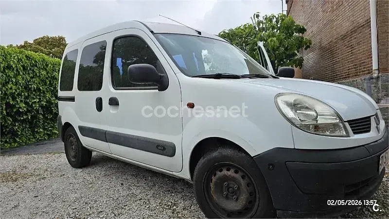 Usado Renault Kangoo 105 CV (77 kW) 2009 Blanco Monovolumen