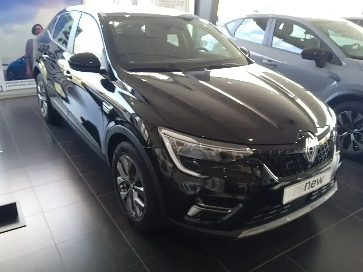 Nuevo Renault Arkana Evolution 140 CV (102 kW) 2025 Negro SUV