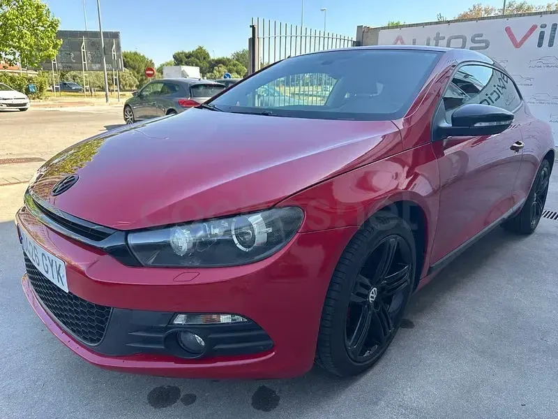 Usado VW Scirocco 160 CV (117 kW) 2010 Granate Coupe