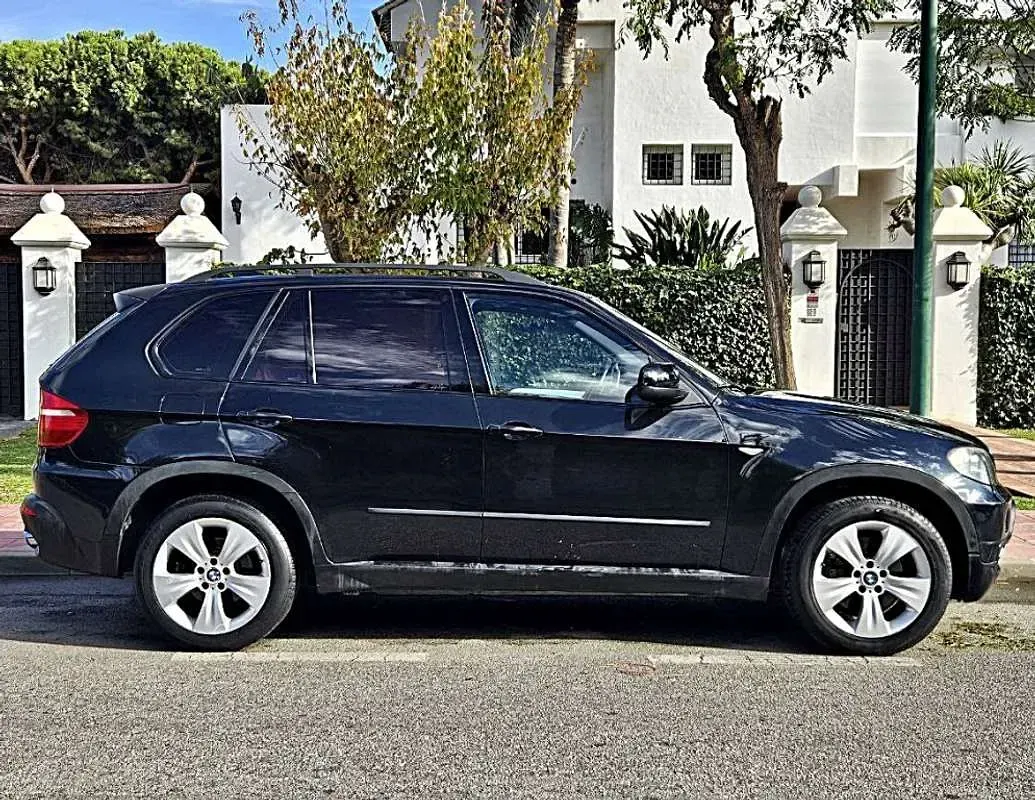 Usado BMW X5 Comfort Edition 235 CV (172 kW) 2008 Negro SUV
