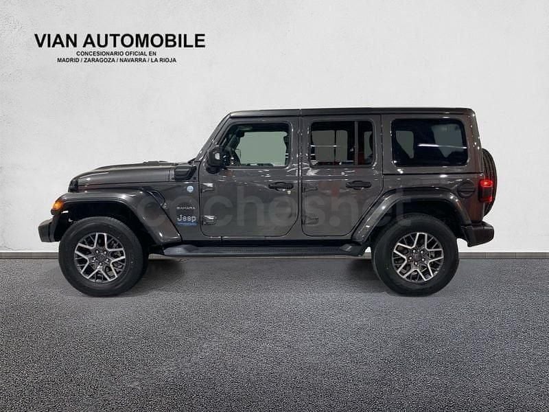 Usado Jeep Wrangler Sahara 381 CV (280 kW) 2022 Gris / plata SUV