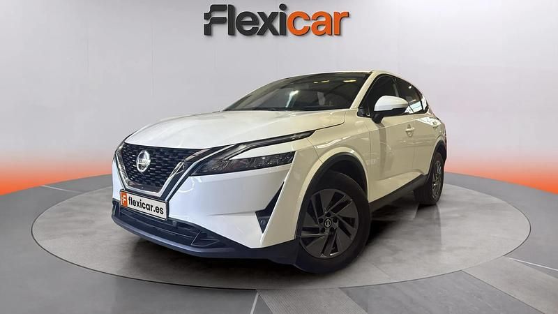 Käytetty Nissan Qashqai Acenta 140 HP (102 kW) 2022 Valkoinen Katumaasturi