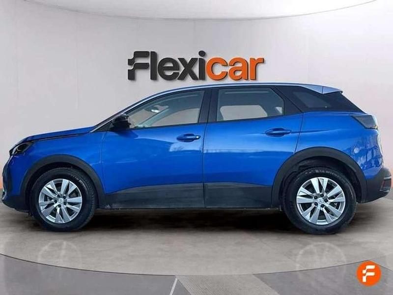 Usado Peugeot 3008 Active 131 CV (96 kW) 2022 Azul SUV