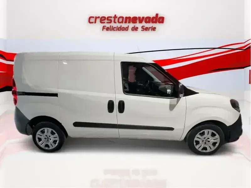 Usado Fiat Doblò 105 CV (77 kW) 2022 Blanco Monovolumen