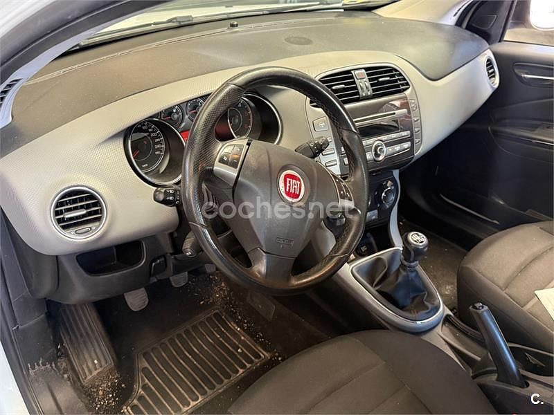 Blanco Usado 2010 Fiat Bravo Dynamic Utilitario | 3000 € (Precio justo) - Imagen 1/4