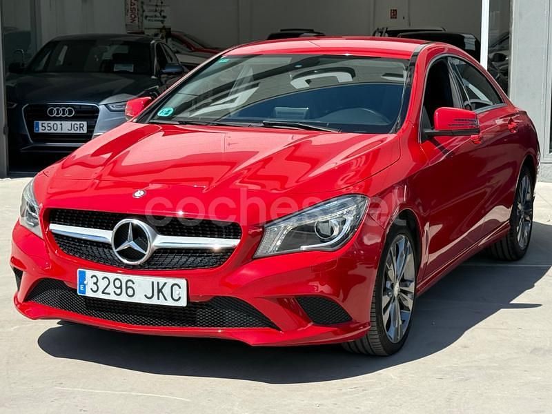 Rojo Usado 2016 Mercedes CLA200 Urban Berlina | 18.900 € (Precio justo) - Imagen 1/4