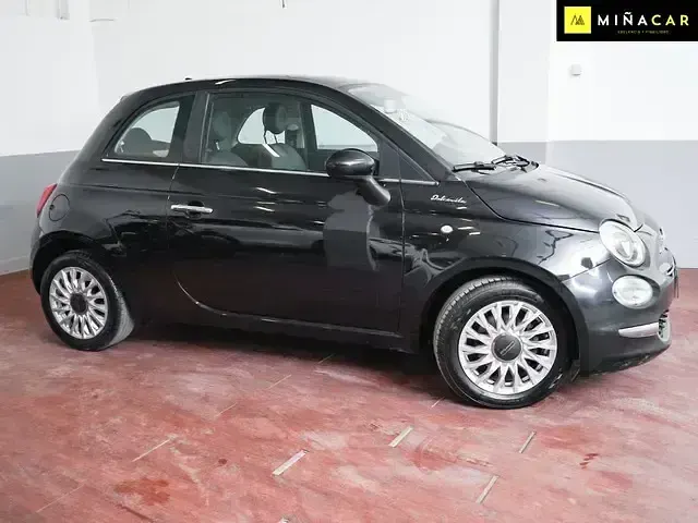 Usado Fiat 500 Dolcevita 71 CV (52 kW) 2022 Negro Utilitario