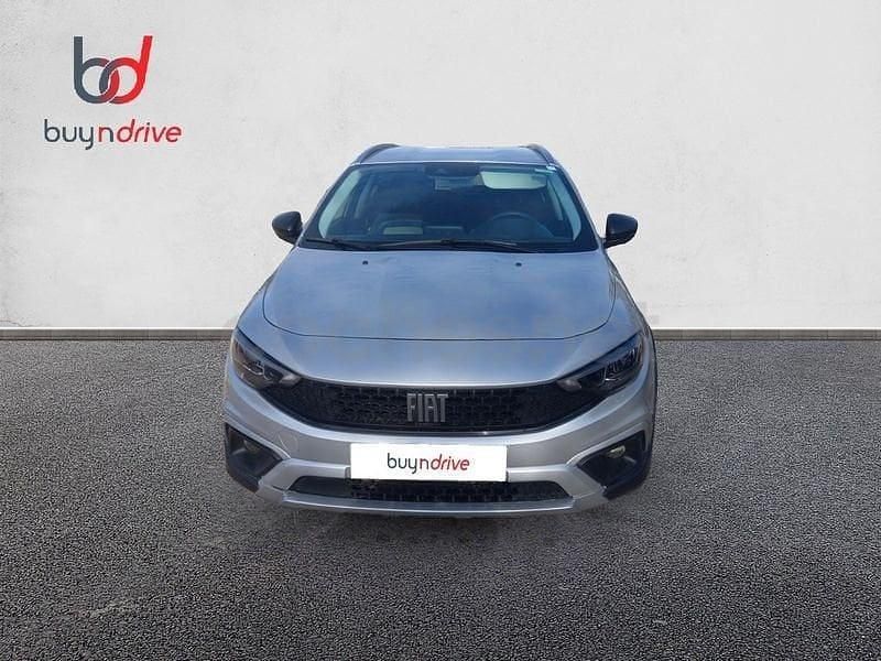 Usado Fiat Tipo Cross 101 CV (74 kW) 2022 Gris / plata Berlina