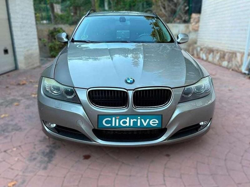 Usado BMW 320 184 CV (135 kW) 2009 Gris Familiar
